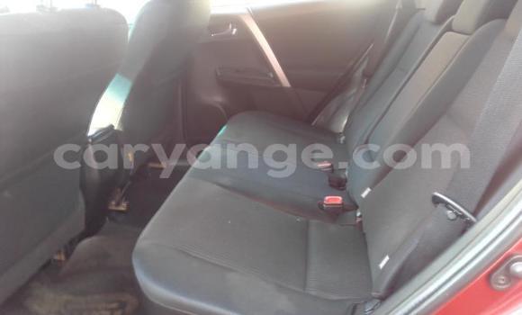 Acheter Occasion Voiture Toyota RAV4 Rouge à Windhoek, Namibie Acheter Occasion Voiture Toyota RAV4 Rouge à Windhoek, Namibie