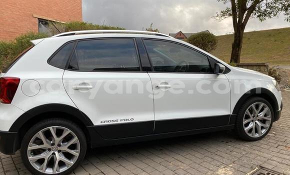 Acheter Occasion Voiture Volkswagen Polo Blanc à Gobabis, Omaheke Acheter Occasion Voiture Volkswagen Polo Blanc à Gobabis, Omaheke