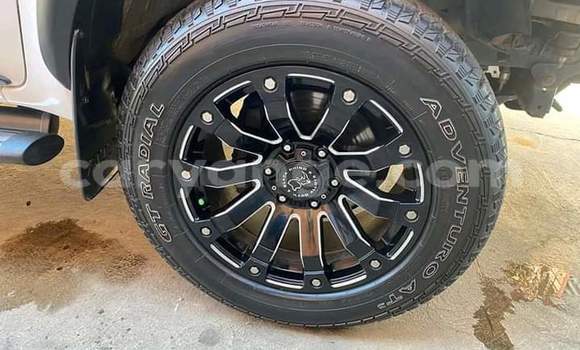 Buy Used Toyota Hilux White Car in Bethanien in Karas Buy Used Toyota Hilux White Car in Bethanien in Karas