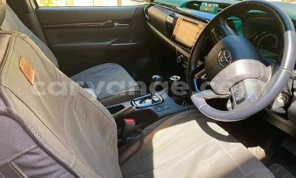 Buy Used Toyota Hilux White Car in Bethanien in Karas Buy Used Toyota Hilux White Car in Bethanien in Karas