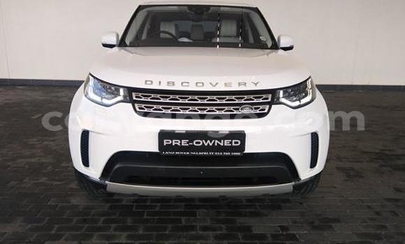 Buy Used Land Rover Discovery White Car in Windhoek in Namibia