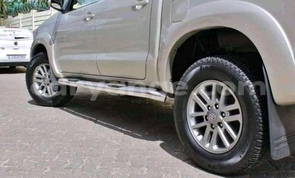 Acheter Occasion Voiture Toyota Hilux Gris à Windhoek, Namibie Acheter Occasion Voiture Toyota Hilux Gris à Windhoek, Namibie