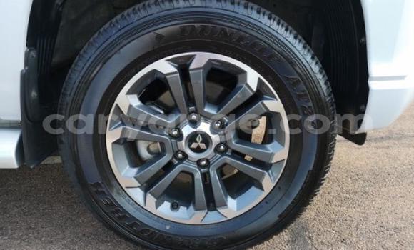 Acheter Occasion Voiture Mitsubishi Frontera Gris à Gobabis, Omaheke Acheter Occasion Voiture Mitsubishi Frontera Gris à Gobabis, Omaheke