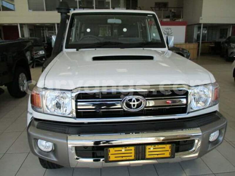 Big with watermark toyota land cruiser omaheke gobabis 14311