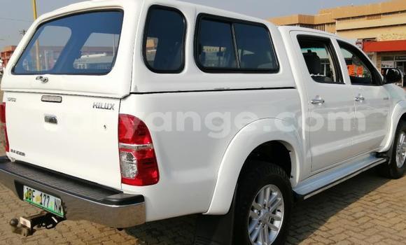 Buy Used Toyota Hilux White Car in Grootfontein in Namibia Buy Used Toyota Hilux White Car in Grootfontein in Namibia