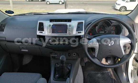 Buy Used Toyota Hilux White Car in Grootfontein in Namibia Buy Used Toyota Hilux White Car in Grootfontein in Namibia