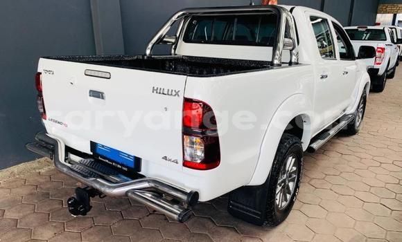 Buy Used Toyota Hilux White Car in Karasburg in Karas Buy Used Toyota Hilux White Car in Karasburg in Karas