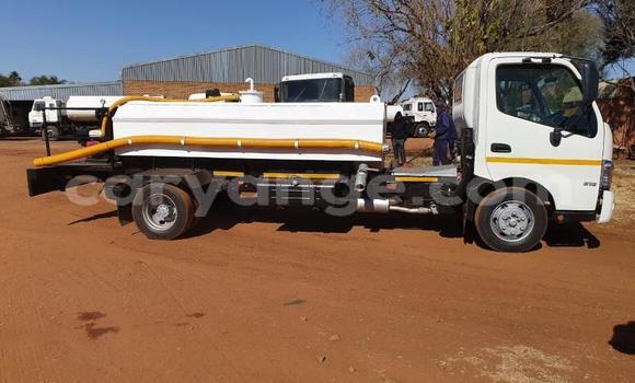 Buy Used Hino 300 Series White Truck in Windhoek in Namibia Buy Used Hino 300 Series White Truck in Windhoek in Namibia