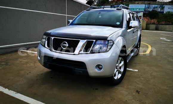 Buy Used Nissan Navara Silver Car in Windhoek in Namibia