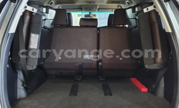 Acheter Occasion Voiture Toyota Fortuner Gris à Windhoek, Namibie Acheter Occasion Voiture Toyota Fortuner Gris à Windhoek, Namibie