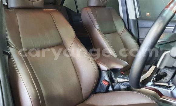 Acheter Occasion Voiture Toyota Fortuner Gris à Windhoek, Namibie Acheter Occasion Voiture Toyota Fortuner Gris à Windhoek, Namibie