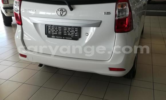 Buy Used Toyota Avanza White Car in Omaruru in Erongo