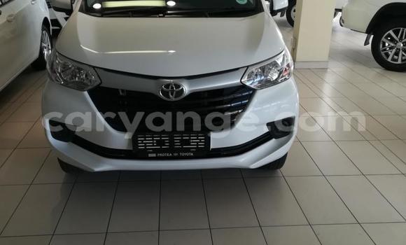 Buy Used Toyota Avanza White Car in Omaruru in Erongo Buy Used Toyota Avanza White Car in Omaruru in Erongo