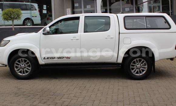 Acheter Occasion Voiture Toyota Hilux Blanc à Karasburg, Karas Acheter Occasion Voiture Toyota Hilux Blanc à Karasburg, Karas