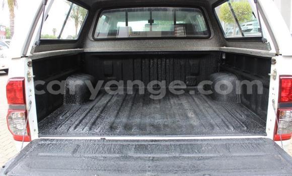 Acheter Occasion Voiture Toyota Hilux Blanc à Karasburg, Karas Acheter Occasion Voiture Toyota Hilux Blanc à Karasburg, Karas