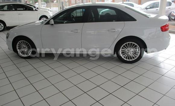 Acheter Occasion Voiture Audi A4 Blanc à Windhoek, Namibie Acheter Occasion Voiture Audi A4 Blanc à Windhoek, Namibie