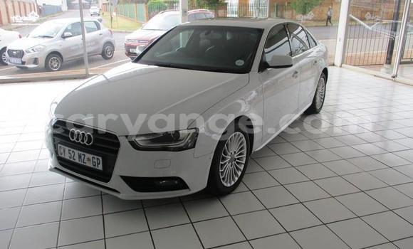Acheter Occasion Voiture Audi A4 Blanc à Windhoek, Namibie Acheter Occasion Voiture Audi A4 Blanc à Windhoek, Namibie