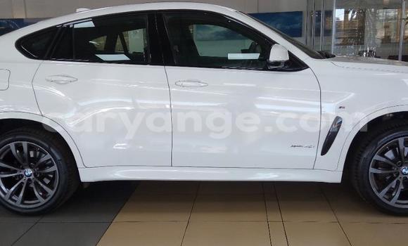 Acheter Occasion Voiture BMW X6 Blanc à Windhoek, Namibie Acheter Occasion Voiture BMW X6 Blanc à Windhoek, Namibie