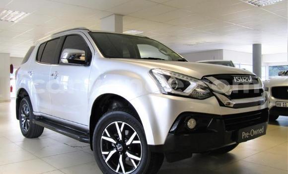 Acheter Occasion Voiture Isuzu MU-X Gris à Gobabis, Omaheke Acheter Occasion Voiture Isuzu MU-X Gris à Gobabis, Omaheke