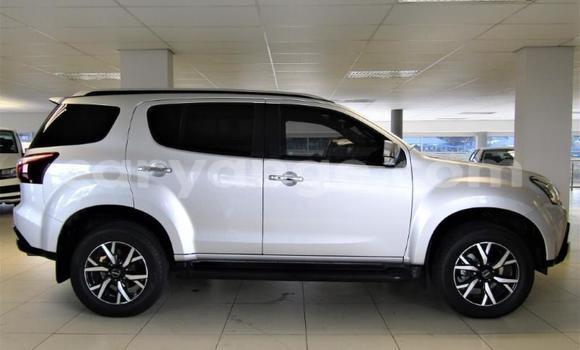 Acheter Occasion Voiture Isuzu MU-X Gris à Gobabis, Omaheke Acheter Occasion Voiture Isuzu MU-X Gris à Gobabis, Omaheke