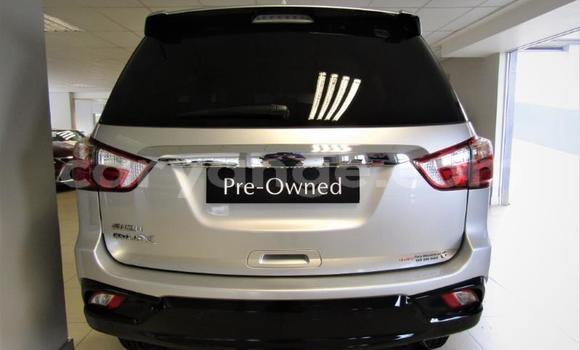 Acheter Occasion Voiture Isuzu MU-X Gris à Gobabis, Omaheke Acheter Occasion Voiture Isuzu MU-X Gris à Gobabis, Omaheke