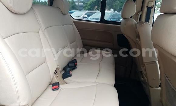 Acheter Occasion Voiture Hyundai H1 Blanc à Gobabis, Omaheke Acheter Occasion Voiture Hyundai H1 Blanc à Gobabis, Omaheke