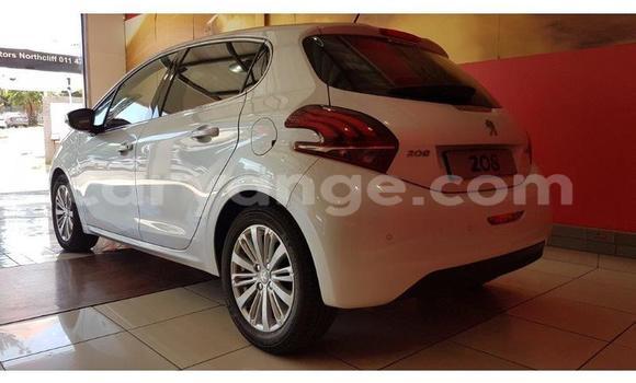 Buy Used Peugeot 208 White Car in Gobabis in Omaheke Buy Used Peugeot 208 White Car in Gobabis in Omaheke