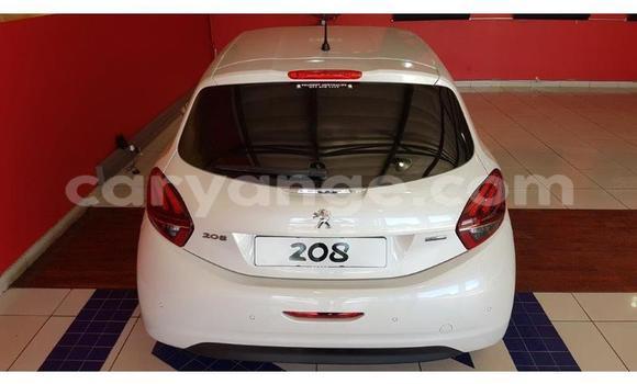 Buy Used Peugeot 208 White Car in Gobabis in Omaheke Buy Used Peugeot 208 White Car in Gobabis in Omaheke