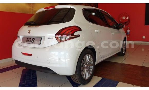 Buy Used Peugeot 208 White Car in Gobabis in Omaheke Buy Used Peugeot 208 White Car in Gobabis in Omaheke