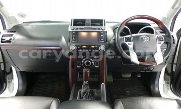Acheter Occasion Voiture Toyota Prado Blanc à Gobabis, Omaheke Acheter Occasion Voiture Toyota Prado Blanc à Gobabis, Omaheke