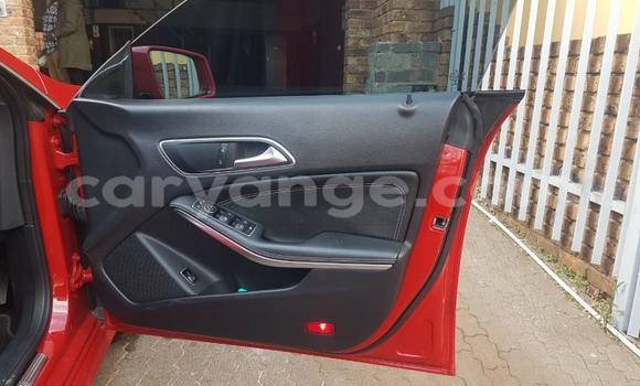 Acheter Occasion Voiture Mercedes-Benz CLA-klasse Blanc à Gobabis, Omaheke Acheter Occasion Voiture Mercedes-Benz CLA-klasse Blanc à Gobabis, Omaheke