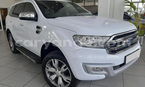 Buy Used Ford Everest White Car in Gobabis in Omaheke