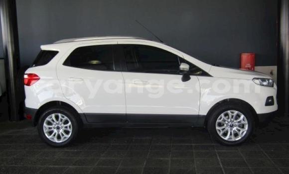 Acheter Occasion Voiture Ford EcoSport Blanc à Windhoek, Namibie Acheter Occasion Voiture Ford EcoSport Blanc à Windhoek, Namibie