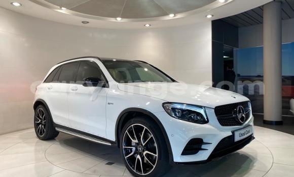 Acheter Occasion Voiture Mercedes-Benz AMG GLC Blanc à Gobabis, Omaheke Acheter Occasion Voiture Mercedes-Benz AMG GLC Blanc à Gobabis, Omaheke