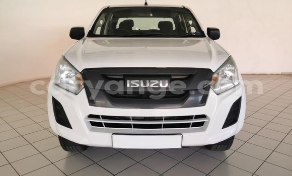 Buy Used Isuzu KB White Car in Windhoek in Namibia Buy Used Isuzu KB White Car in Windhoek in Namibia