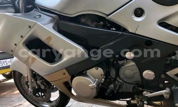 Acheter Occasion Moto Kawasaki ZZR Autre à Henties Bay, Erongo Acheter Occasion Moto Kawasaki ZZR Autre à Henties Bay, Erongo