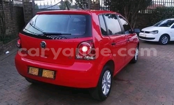 Acheter Occasion Voiture Volkswagen Polo Rouge à Windhoek, Namibie Acheter Occasion Voiture Volkswagen Polo Rouge à Windhoek, Namibie