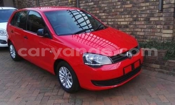 Acheter Occasion Voiture Volkswagen Polo Rouge à Windhoek, Namibie Acheter Occasion Voiture Volkswagen Polo Rouge à Windhoek, Namibie