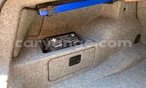 Acheter Occasion Voiture BMW 340 Rouge à Gobabis, Omaheke Acheter Occasion Voiture BMW 340 Rouge à Gobabis, Omaheke