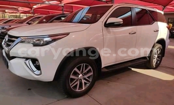 Buy Used Toyota Fortuner White Car in Windhoek in Namibia