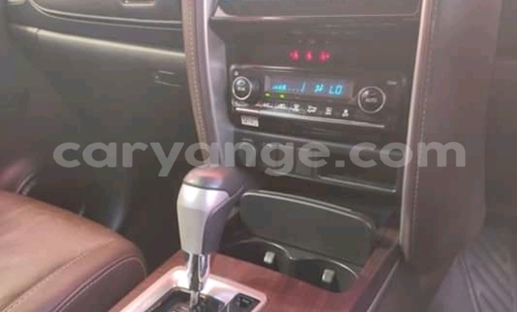 Acheter Occasion Voiture Toyota Fortuner Blanc à Windhoek, Namibie Acheter Occasion Voiture Toyota Fortuner Blanc à Windhoek, Namibie