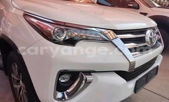 Acheter Occasion Voiture Toyota Fortuner Blanc à Windhoek, Namibie Acheter Occasion Voiture Toyota Fortuner Blanc à Windhoek, Namibie