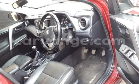 Acheter Occasion Voiture Toyota RAV4 Rouge à Windhoek, Namibie Acheter Occasion Voiture Toyota RAV4 Rouge à Windhoek, Namibie