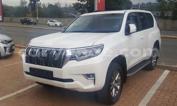 Buy Used Toyota Prado White Car in Henties Bay in Erongo Buy Used Toyota Prado White Car in Henties Bay in Erongo