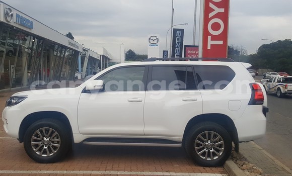 Buy Used Toyota Prado White Car in Henties Bay in Erongo Buy Used Toyota Prado White Car in Henties Bay in Erongo