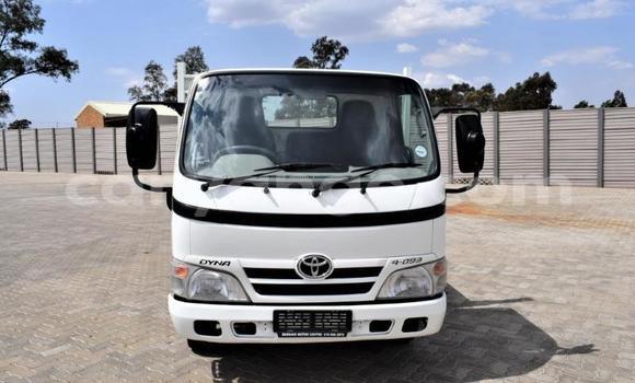 Acheter Occasion Utilitaire Toyota Dyna Blanc à Gobabis, Omaheke Acheter Occasion Utilitaire Toyota Dyna Blanc à Gobabis, Omaheke