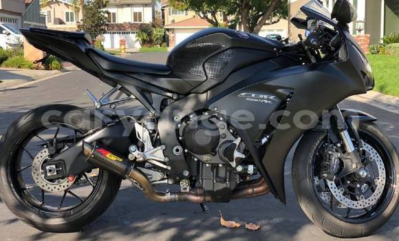 Buy Used Honda CBR 1000 RR Black Bike in Windhoek in Namibia Buy Used Honda CBR 1000 RR Black Bike in Windhoek in Namibia