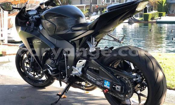 Buy Used Honda CBR 1000 RR Black Bike in Windhoek in Namibia Buy Used Honda CBR 1000 RR Black Bike in Windhoek in Namibia