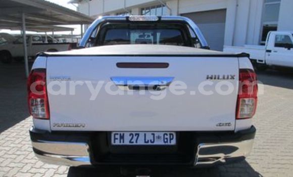 Buy Used Toyota Hilux White Car in Windhoek in Namibia Buy Used Toyota Hilux White Car in Windhoek in Namibia