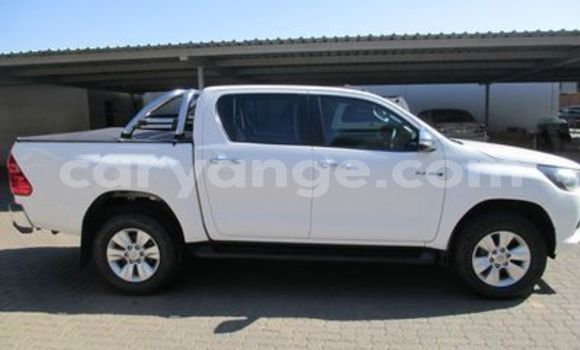 Buy Used Toyota Hilux White Car in Windhoek in Namibia Buy Used Toyota Hilux White Car in Windhoek in Namibia